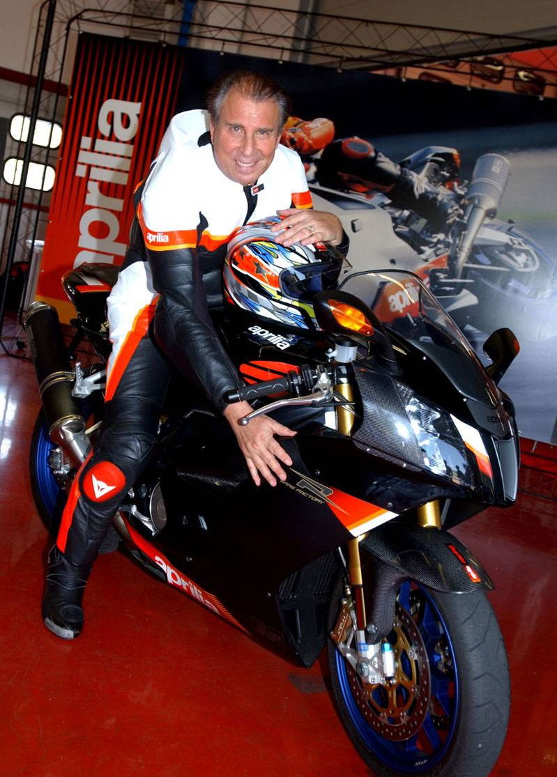 Commuting on two wheels - choose your weapon!
